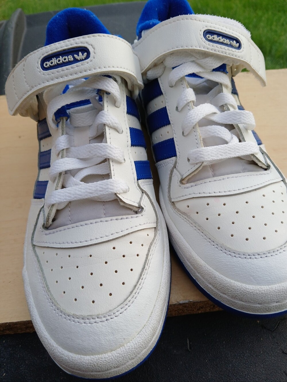Adidas Forum Size 6Y White and Blue Court Sneakers